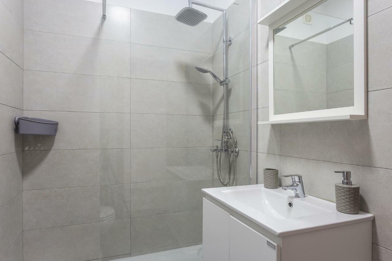 First House Apartment Lisbon Luaran gambar
